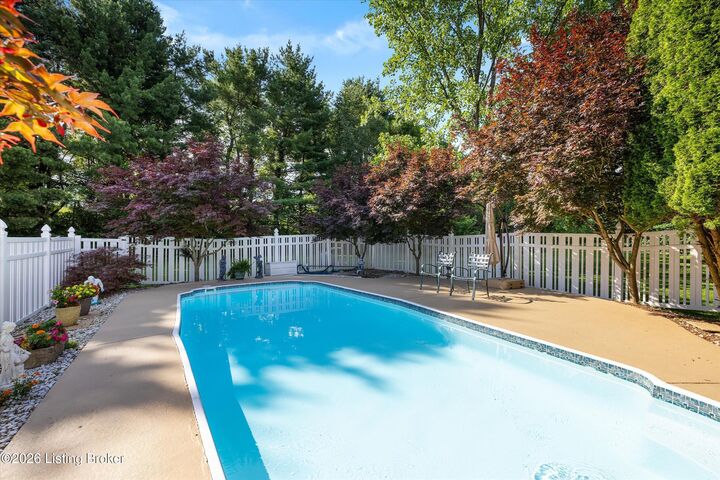 Property Photo: 7705 Commonwealth Dr KY 40014