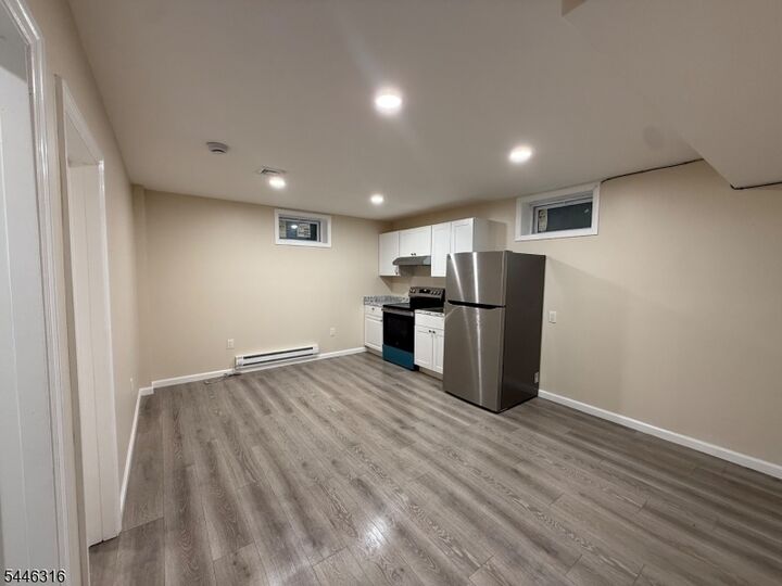 Property Photo:  557 McChesney St 1G  NJ 07050 