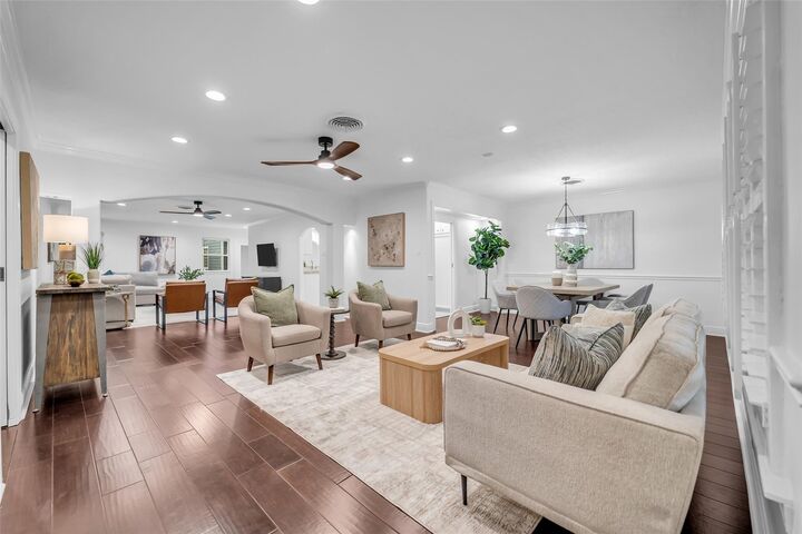 Property Photo: 8702 Ilona Lane TX 77025