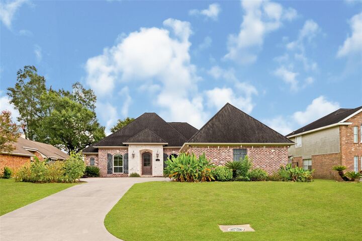 Property Photo:  104 Mockingbird Lane  TX 77611 