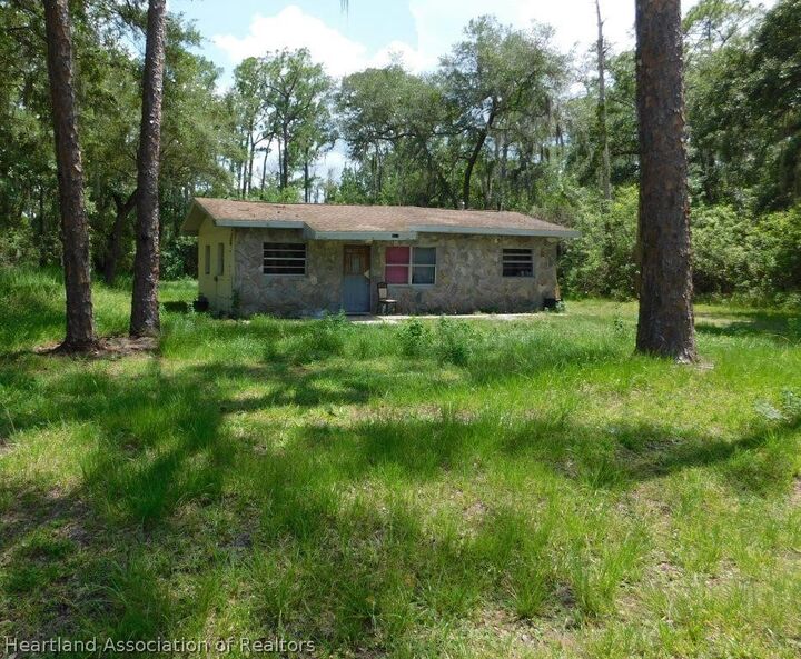 Property Photo:  1321 Magnolia Street  FL 33875 