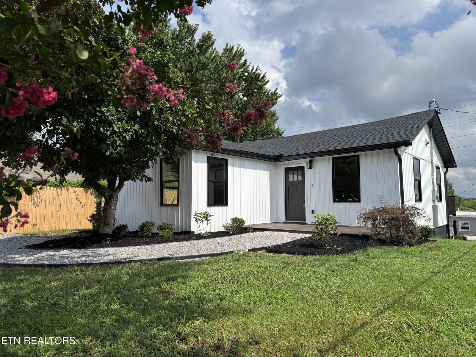 Property Photo:  2400 McCroskey Ave  TN 37917 