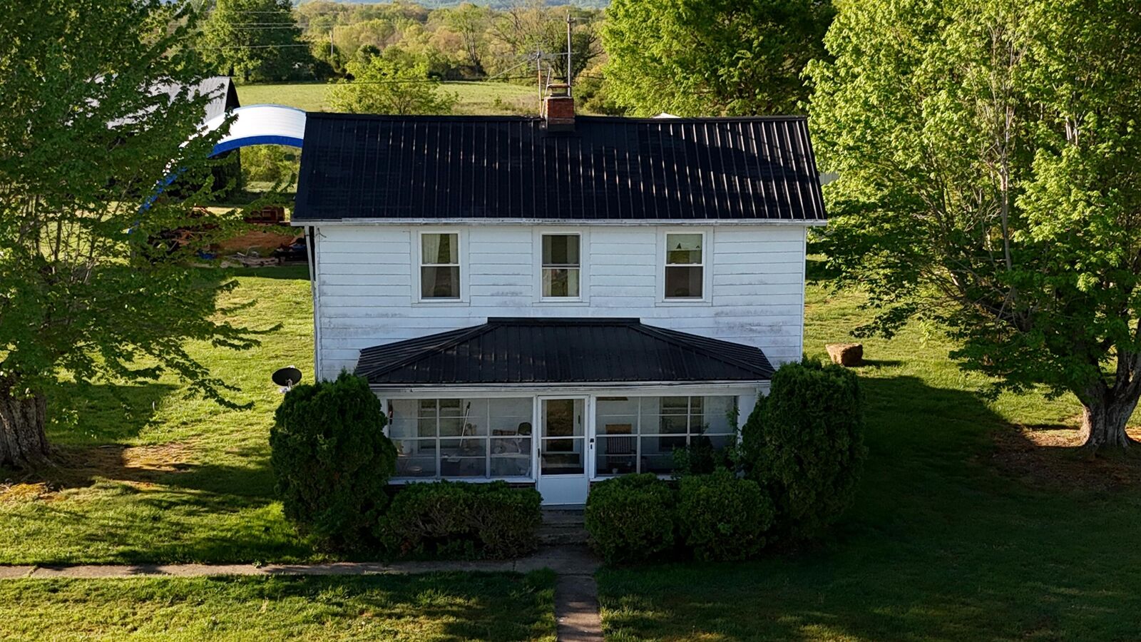 Property Photo:  1983 Brassfield Road  KY 40475 