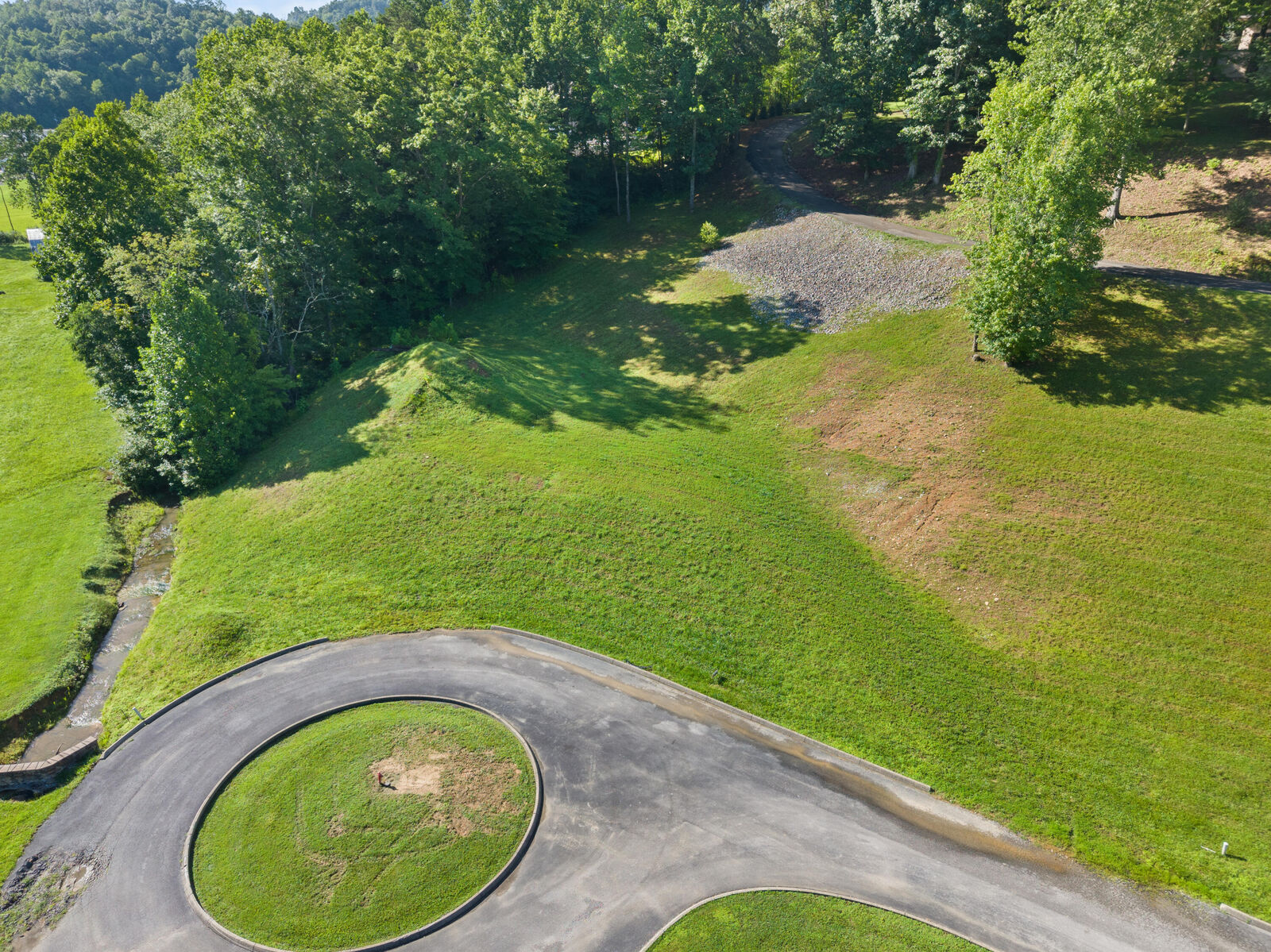 Property Photo: 9998 &Amp 9999 Weldon Pointe Road KY 40701