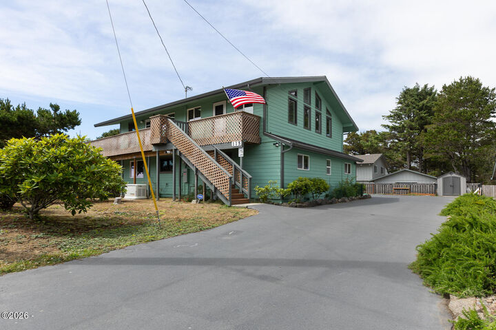 Property Photo:  115 Fishing Rock Street  OR 97341 