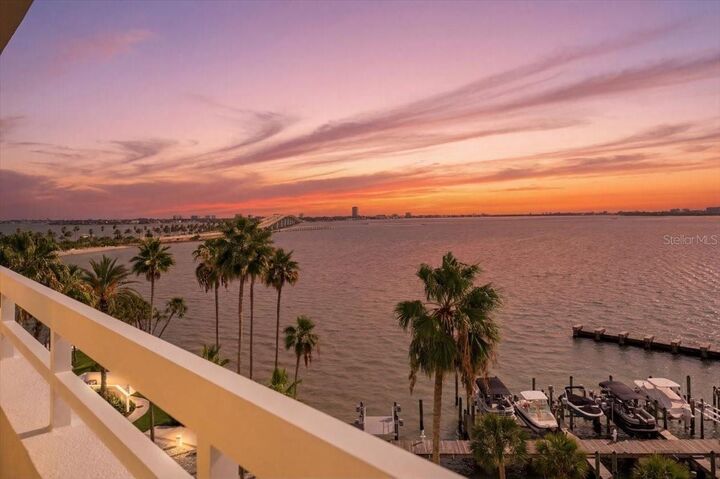 Property Photo: 888 Blvd Of The Arts 707 FL 34236