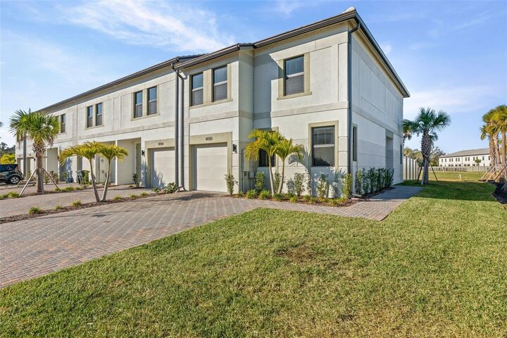 Property Photo: 14506 Stellar Place FL 34202