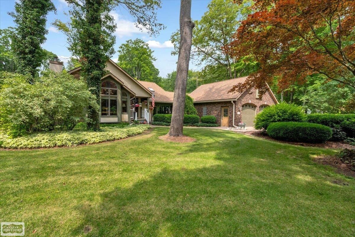 Property Photo: 3171 Abbottsford Road MI 48049