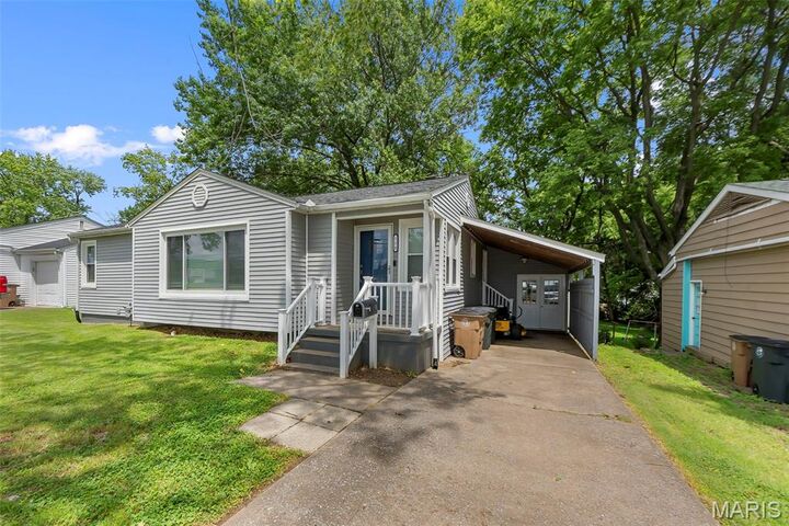 Property Photo: 120 Sheridan Drive MO 63703