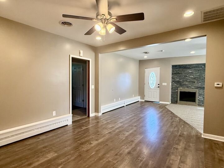 Property Photo: 437 10th Place IL 61301