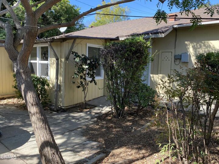 Property Photo:  1523 N Grand Oaks Avenue 2  CA 91104 