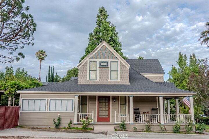 Property Photo:  711 Chestnut  CA 92373 