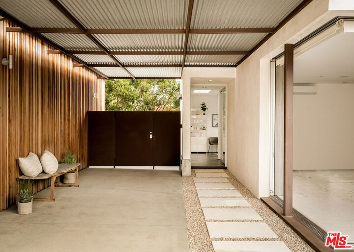 Property Photo: 1347 Palms Boulevard CA 90291