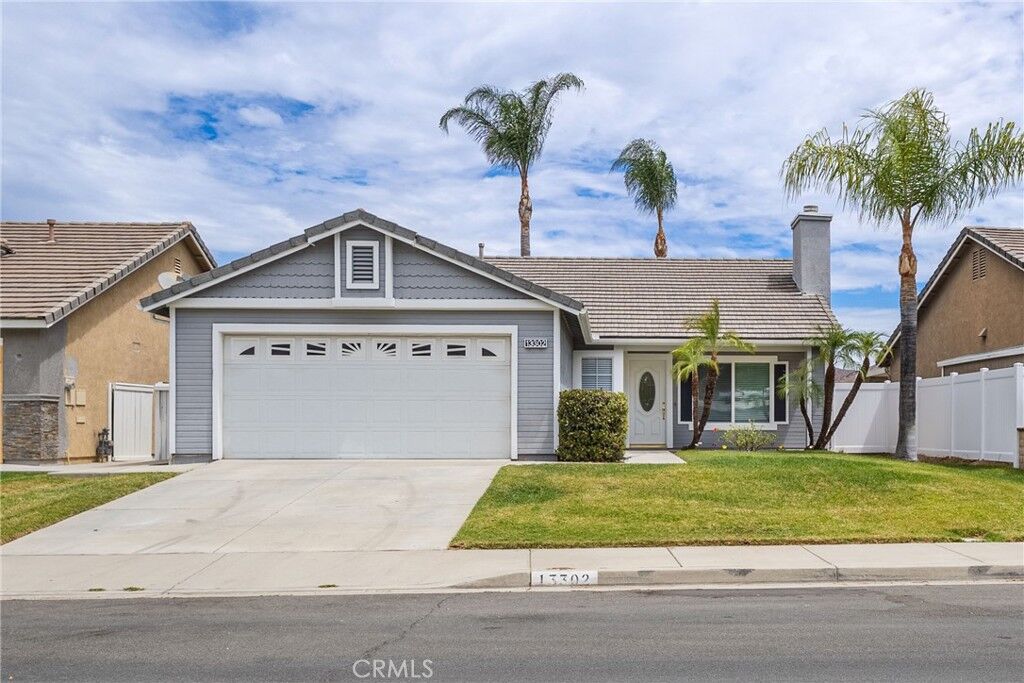 Property Photo:  13302 Knollwood Drive  CA 92883 