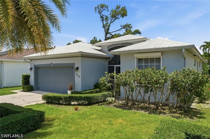Property Photo:  295 Stanhope Circle  FL 34104 