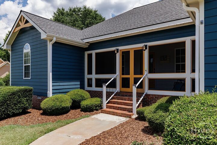 Property Photo: 381 Timberidge Court GA 30605