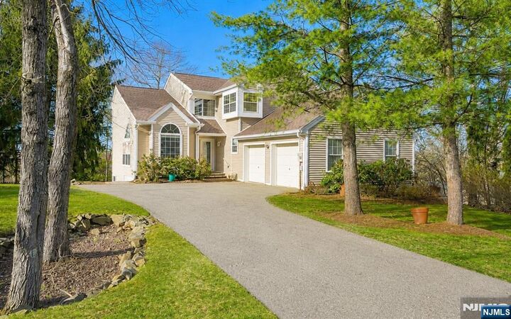 Property Photo: 15 Ryan Lane NJ 07035