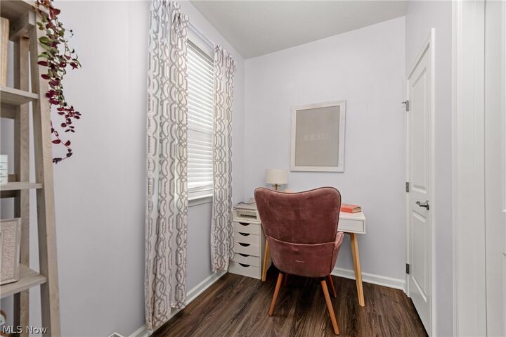 Property Photo:  1422 Chateau Place  OH 44011 