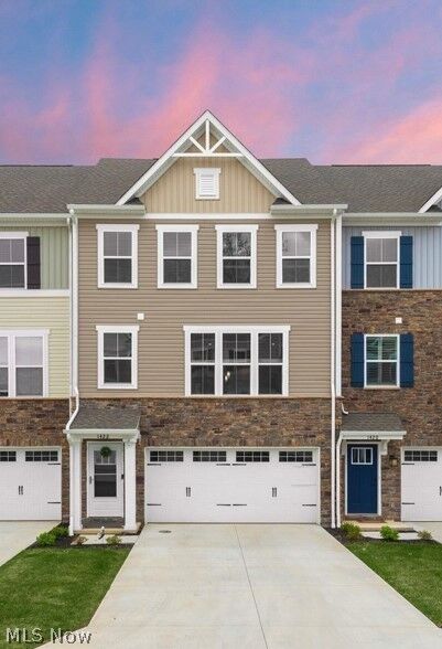 Property Photo:  1422 Chateau Place  OH 44011 