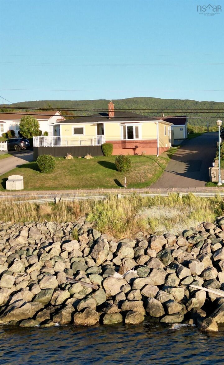 Property Photo:  15052 Cabot Trail Road  NS B0E 1H0 