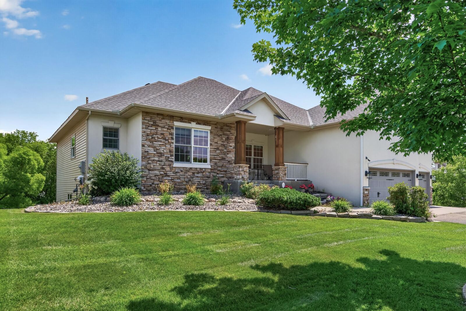 Property Photo: 1231 Cobblestone Road N MN 55316