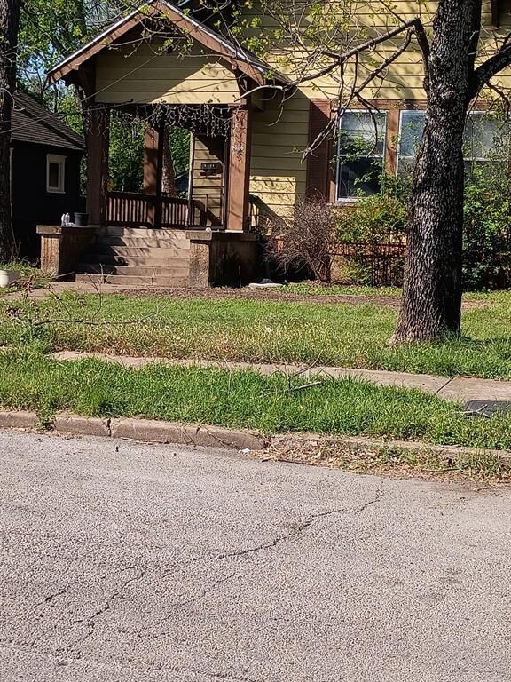 Property Photo: 2526 N 17th Street TX 76708
