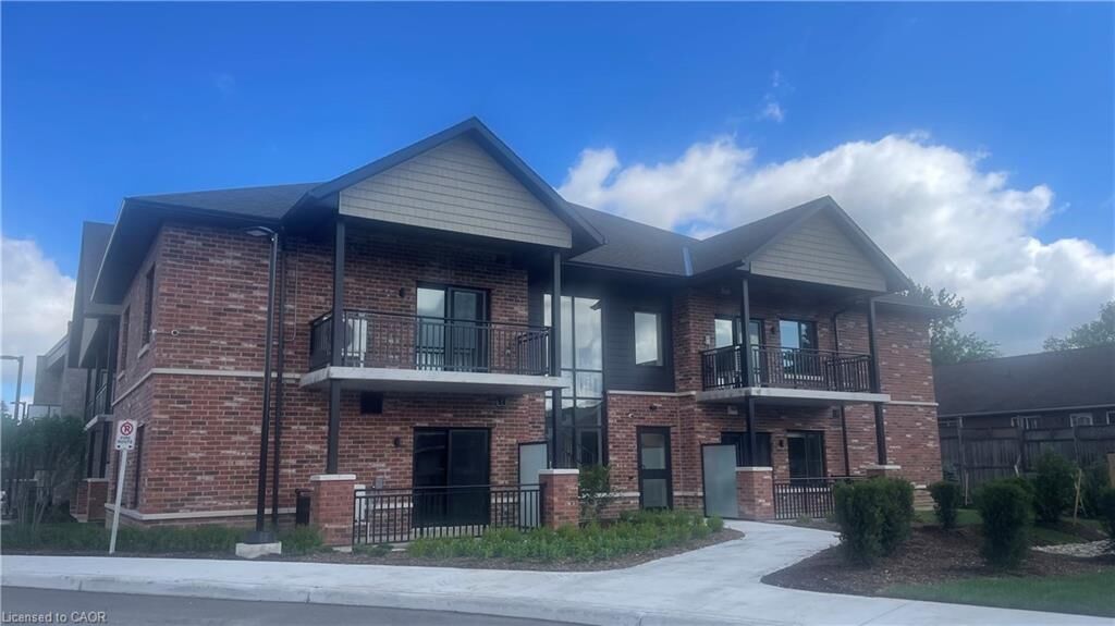 Property Photo: 773 Princess Street 204 ON N0G 2L3