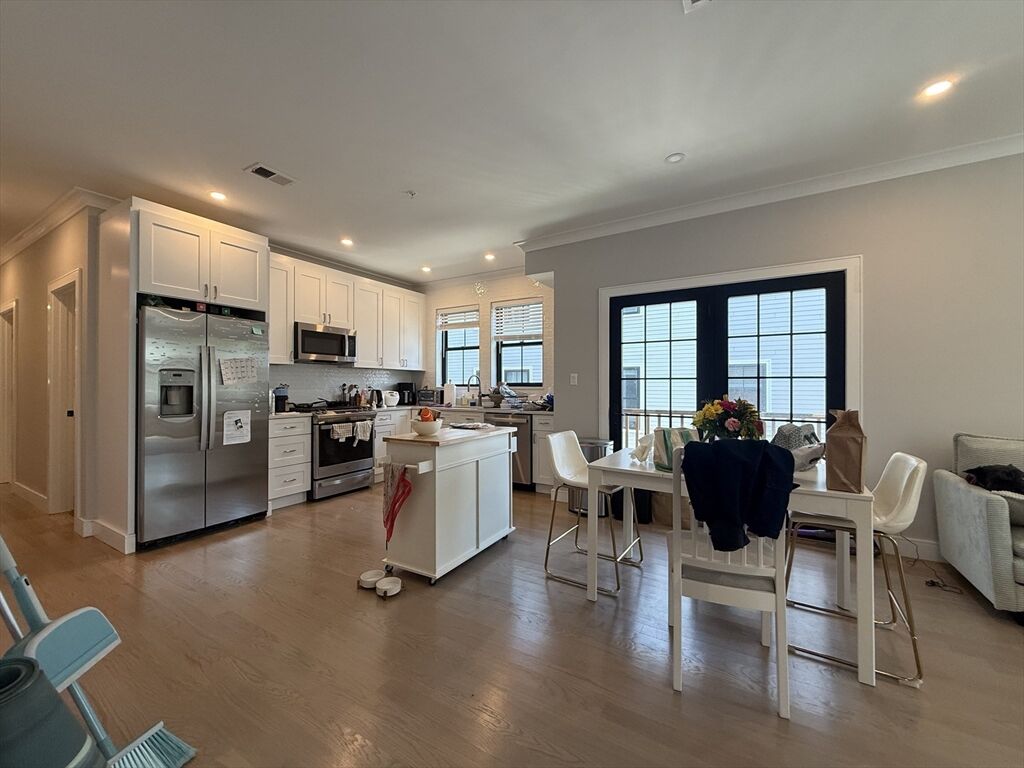 Property Photo: 285 Lamartine 2 MA 02130