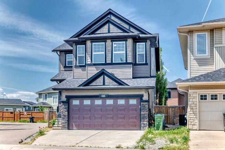 Property Photo: 325 Evanspark Gardens NW AB T3P 0G6