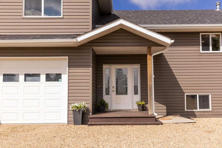 Property Photo: 421026 Range Road 284 AB T0C 2J0