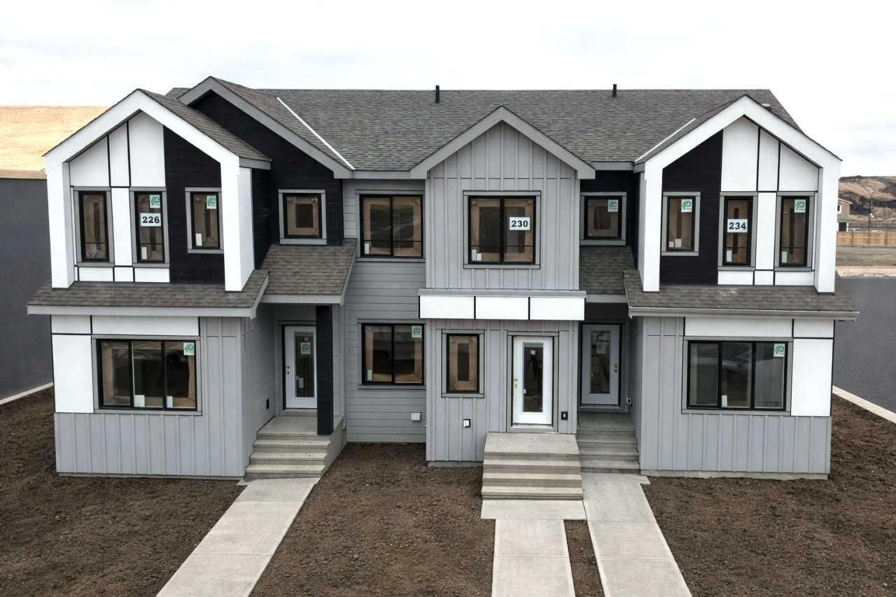 Property Photo: 222 Heartwood Parade SE AB T3M 2K1