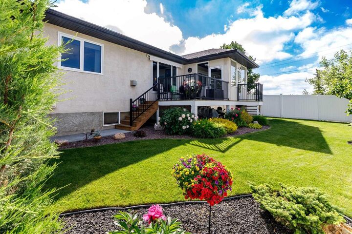 Property Photo: 111 Adams Close AB T4R 3C7
