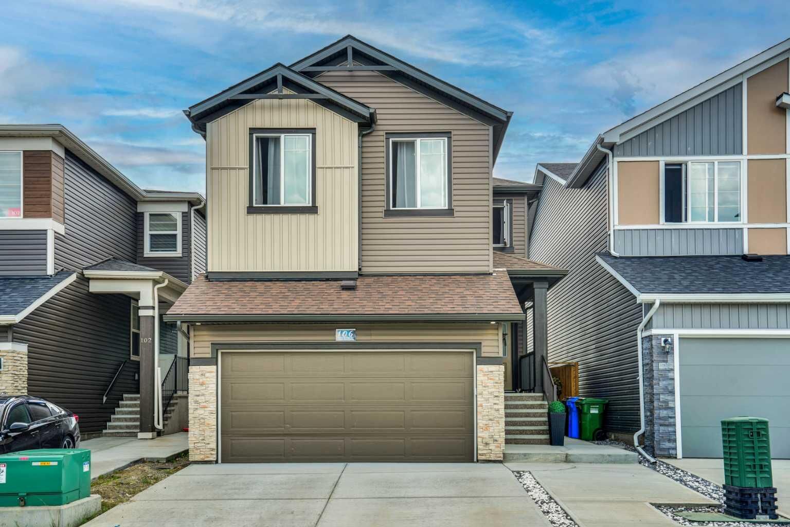 Property Photo:  106 Amblehurst Way NW  AB T3P 2A1 