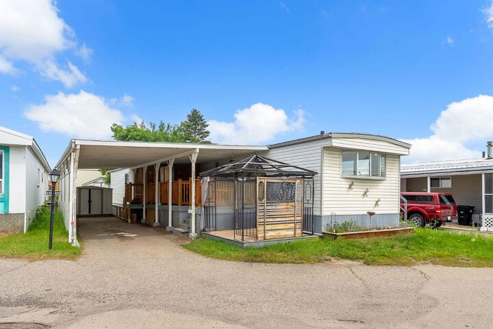 Property Photo:  3223 83 Street NW 433  AB T2B 5P2 