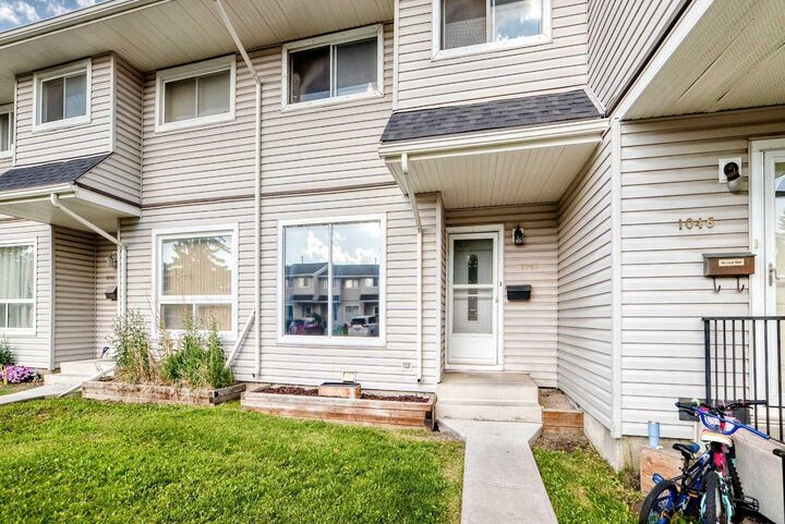 Property Photo:  3235 56 Street NE 1047  AB T1Y 2X7 