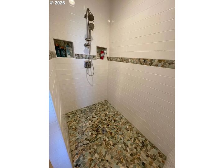 Property Photo: 16695 S Harding Rd OR 97045