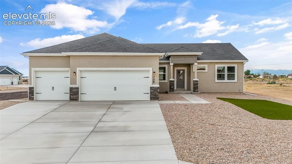 Property Photo:  728 E Campbell Lane  CO 81007 