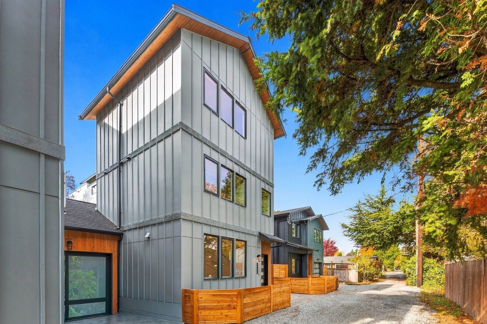 Property Photo: 512 N 92nd Street WA 98103