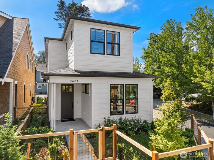 Property Photo: 9331 126th Avenue NE WA 98033
