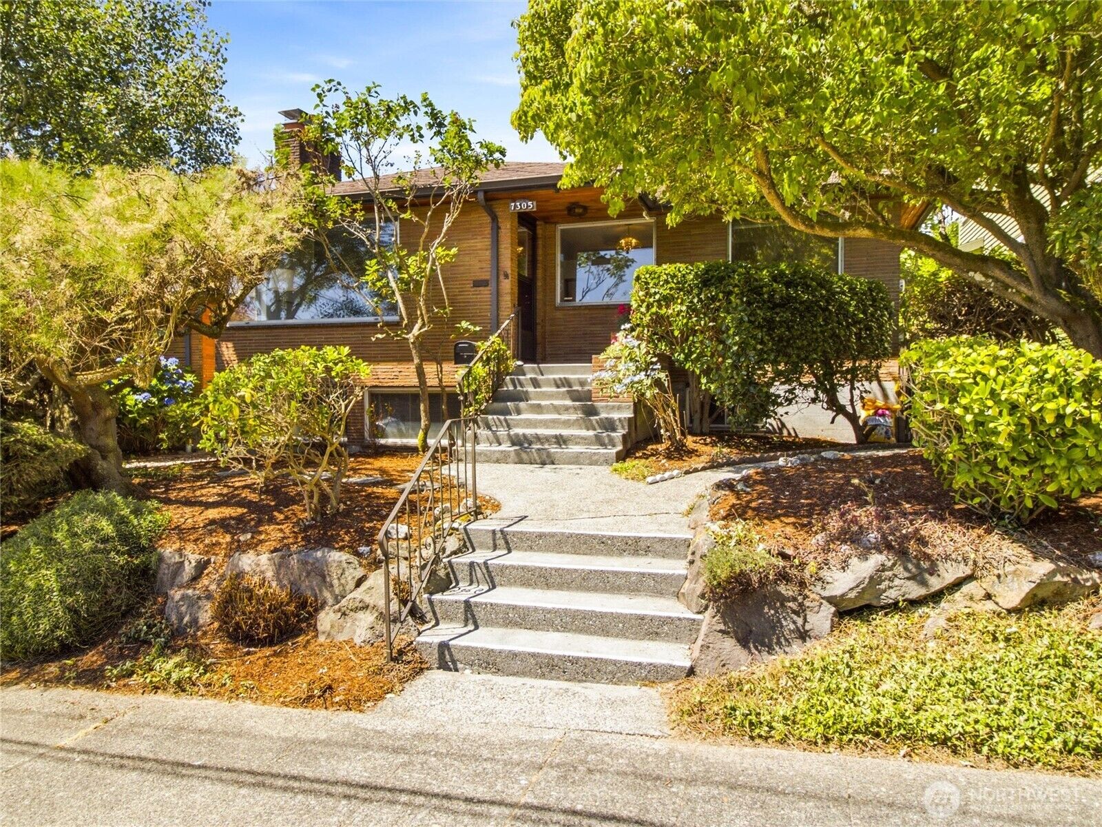Property Photo: 7305 Earl Avenue NW WA 98117