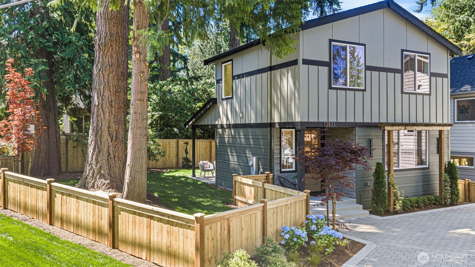 Property Photo: 12831 NE 78th Place WA 98033