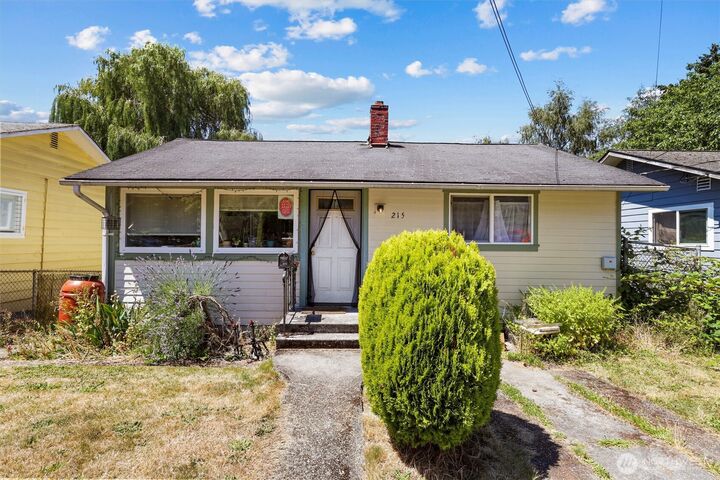Property Photo:  215  31st Avenue E  WA 98112 
