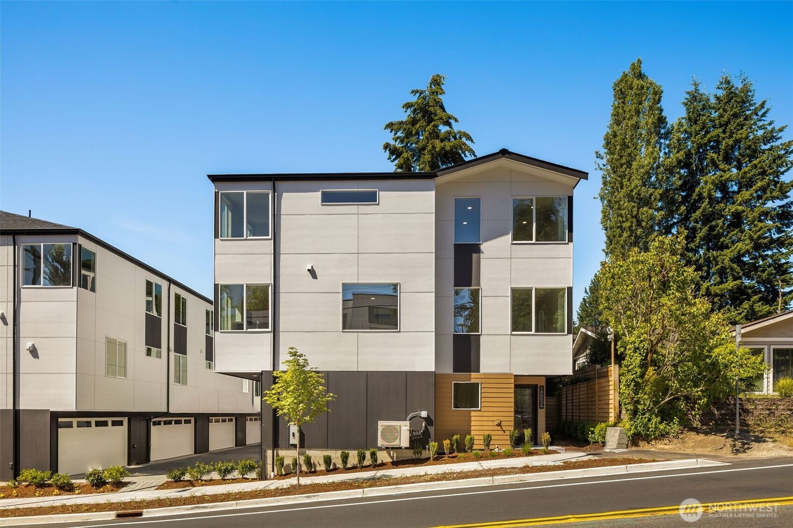 Property Photo: 18002 B 10th Avenue NE WA 98155