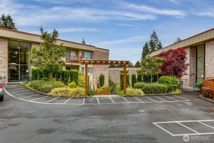 Property Photo:  335  Heather Road 202  WA 98203 