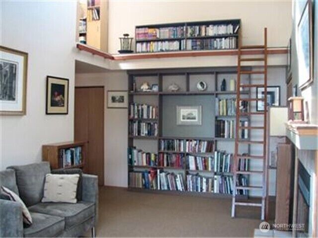 Property Photo: 965 W Nickerson Street 41 WA 98119