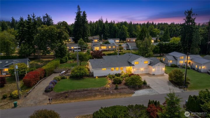 Property Photo:  464  Marine View Place  WA 98282 