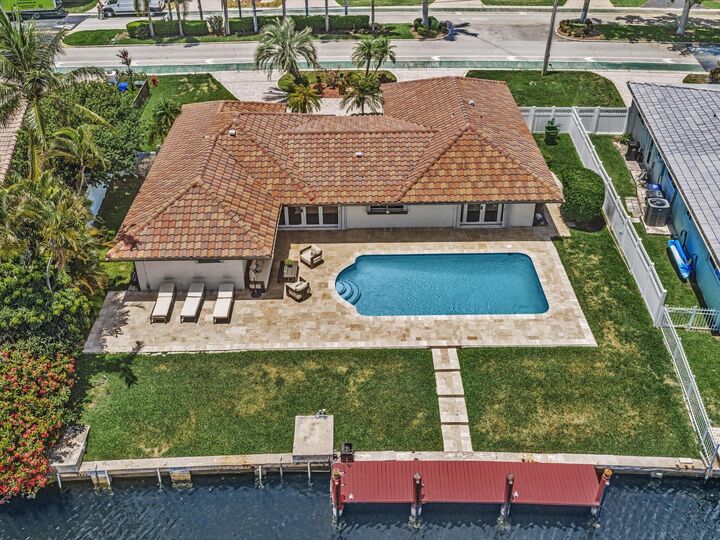 Property Photo:  2800 NE 55th Street  FL 33308 