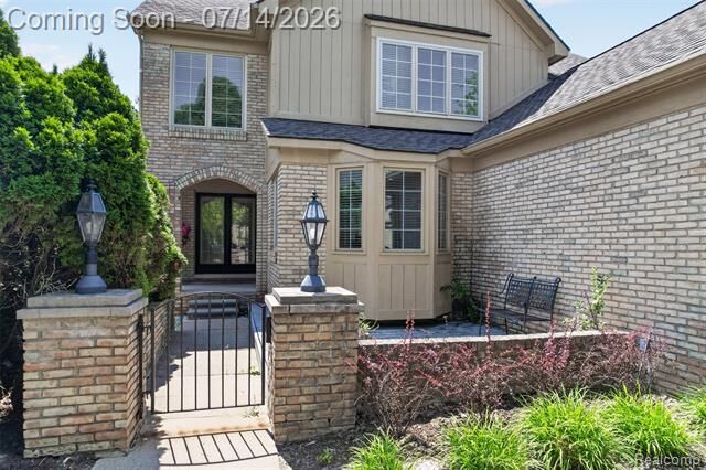 Property Photo: 6445 Noble Road MI 48322