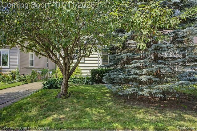 Property Photo:  15979 Norborne  MI 48239 