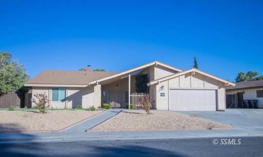 Property Photo:  1018 N Sierra View St  CA 93555 